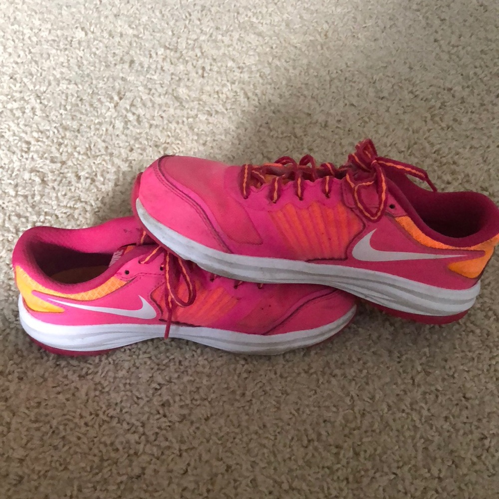 nike running shoes